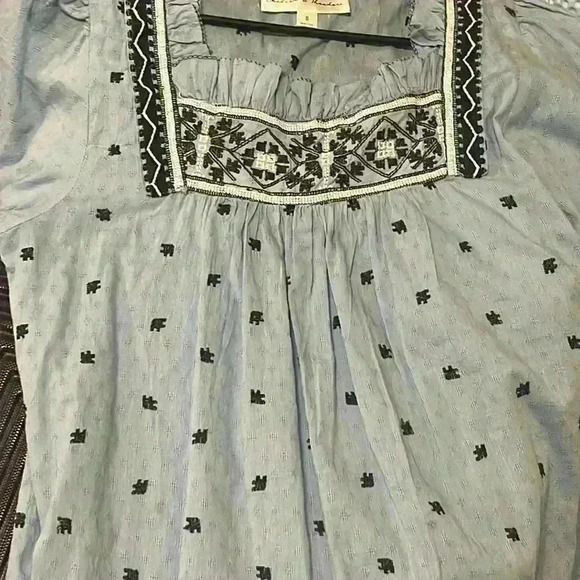 Chelsea & Theodore Boho Blue Embroidered Top - Picture 5 of 5
